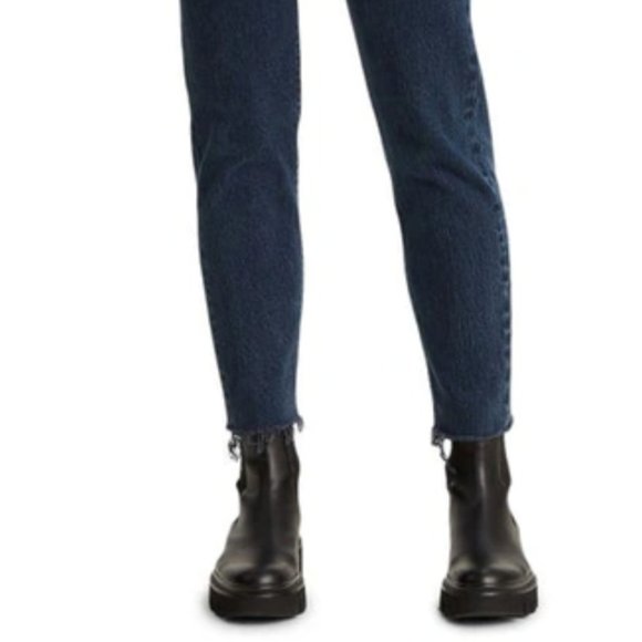 Levi's Wedgie Icon Fit Raw Hem Jeans - Picture 3 of 7